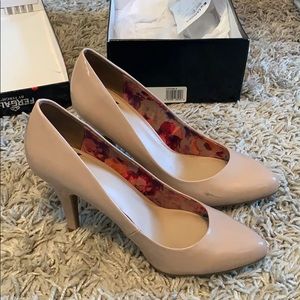Fergalicious tan heels